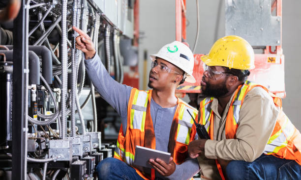 Best Commercial Electrician Services  in Sardis, MS